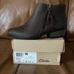 Clarks Women's Brown Addiy Terri ankle boots